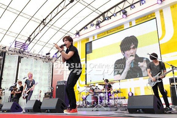 FTIslandめざましライブ2011
