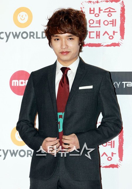 Simon D