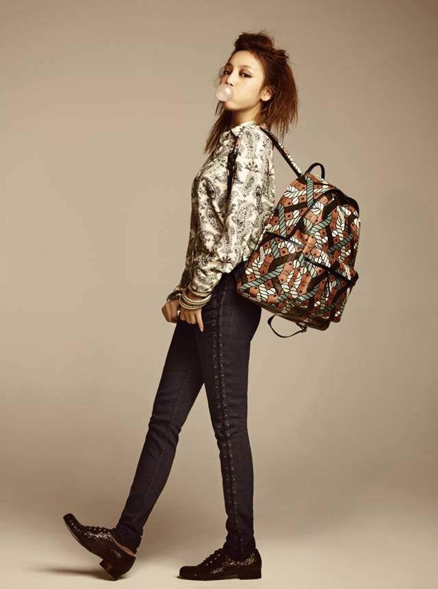 具荷拉《First Look》雜誌 具荷拉《First Look》雜誌