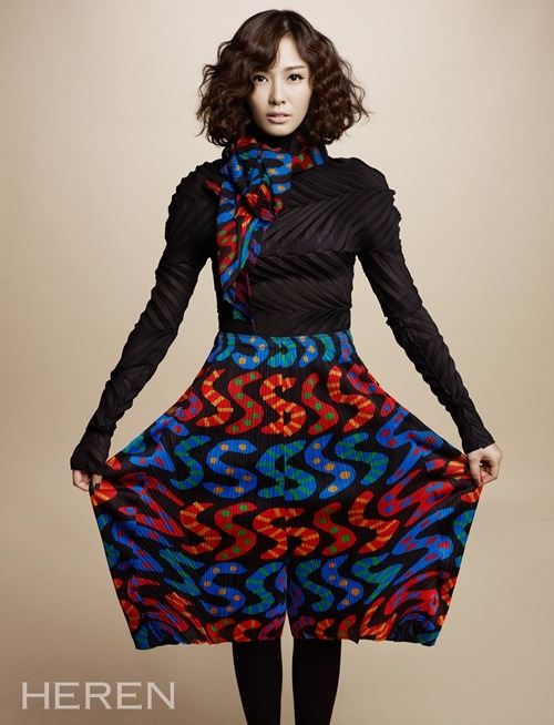 孫泰英 PLEATS PLEASE 