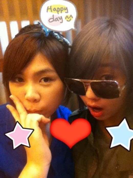 2NE1 Minzy 與親姊姊合照 (2011中秋) 2NE1 Minzy 與親姊姊合照 (2011中秋)