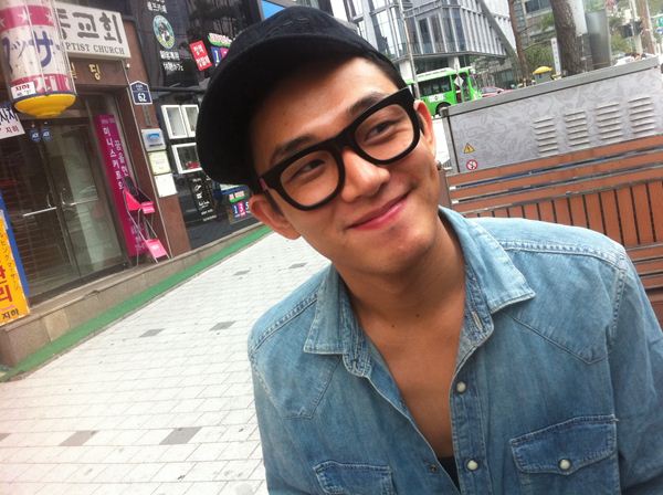 劉亞仁