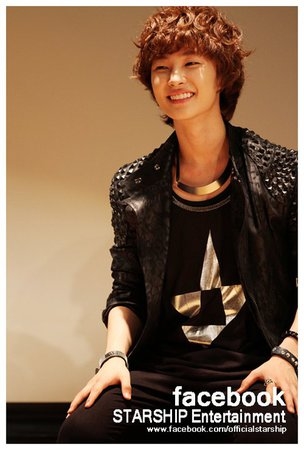 BoyFriend 正珉 (kpopn) BoyFriend 正珉 (kpopn)