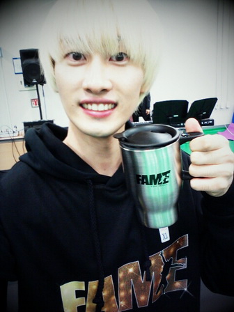 SJ 銀赫 FAME