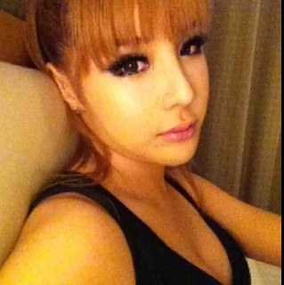 朴春 2NE1