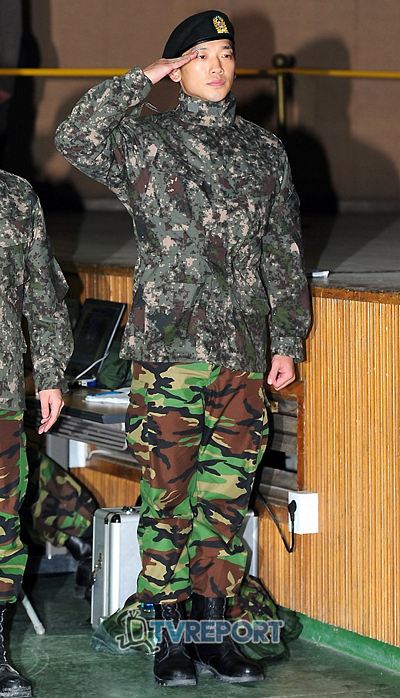 rain 入伍 分配現場 軍隊