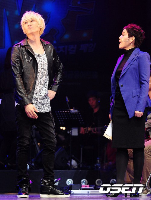 銀赫 FAME showcase