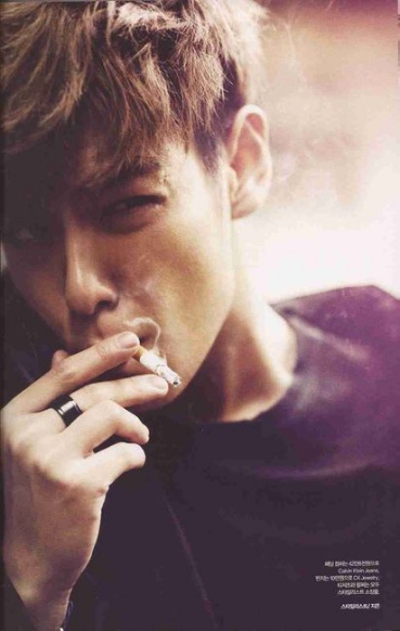 2011. Dec. Bazaar - TOP