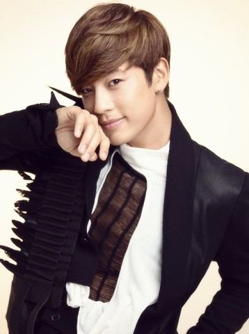 SE7EN