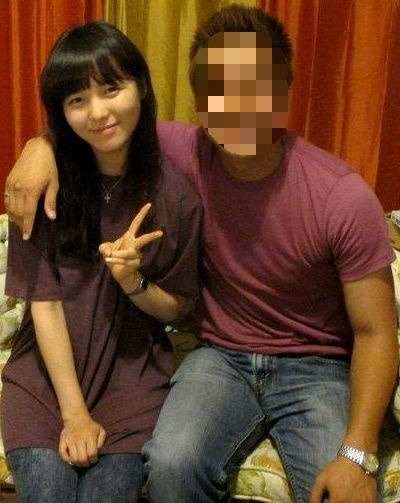 先藝跟神秘男的合照