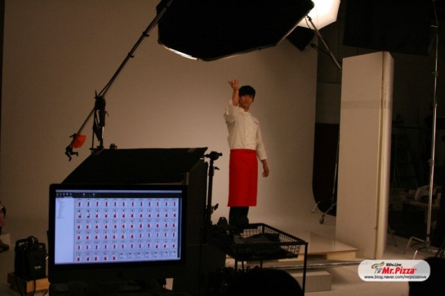 2PM Mr Pizza 代言