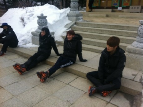 JYJ 的「團體鞋」