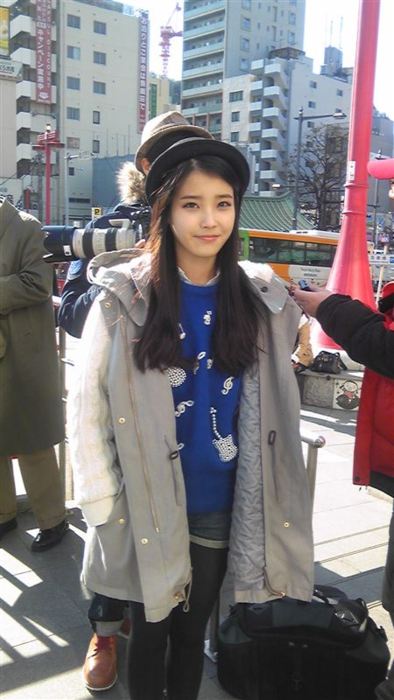 IU