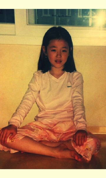 Sulli 小時候照片