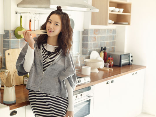 CNBLUE、文彩媛「BANG BNAG」畫報