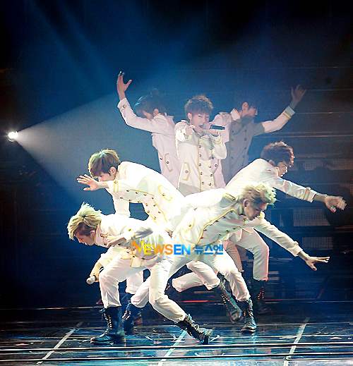 INFINITE Second Invasion 演唱會