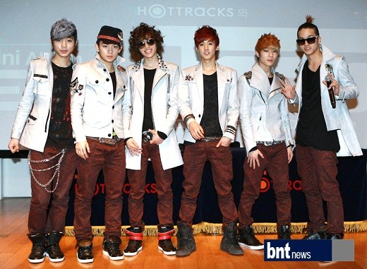 TEEN TOP 簽名