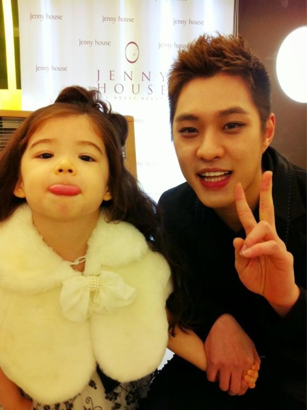 昇昊、Lauren