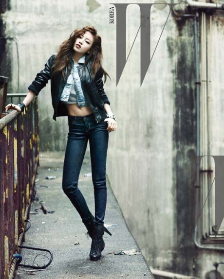 具荷拉 W Korea