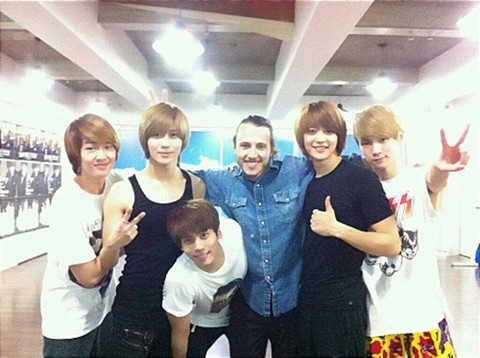 SHINee、Tony Testa 合照