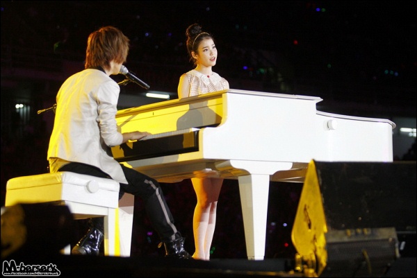 泰民 & IU