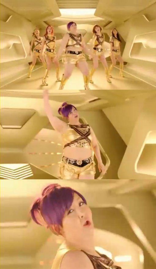 KARA Nicole 日本廣告