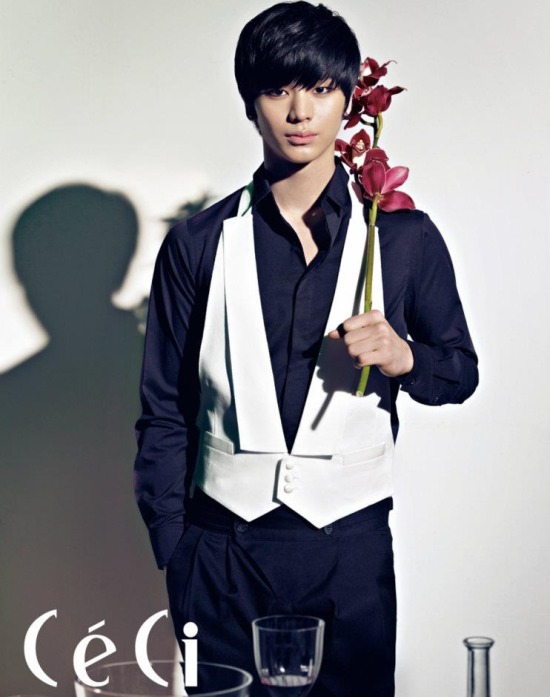 BTOB CeCi 畫報 - 性材