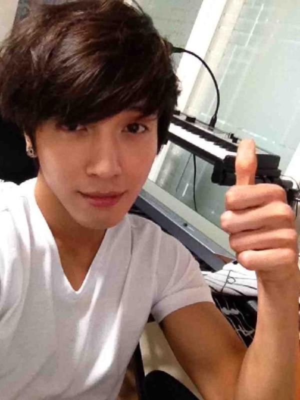 CNBLUE 容和 推特