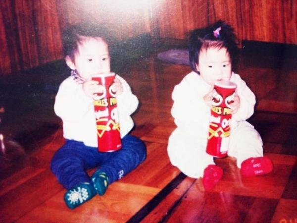 花英、孝英兒時照