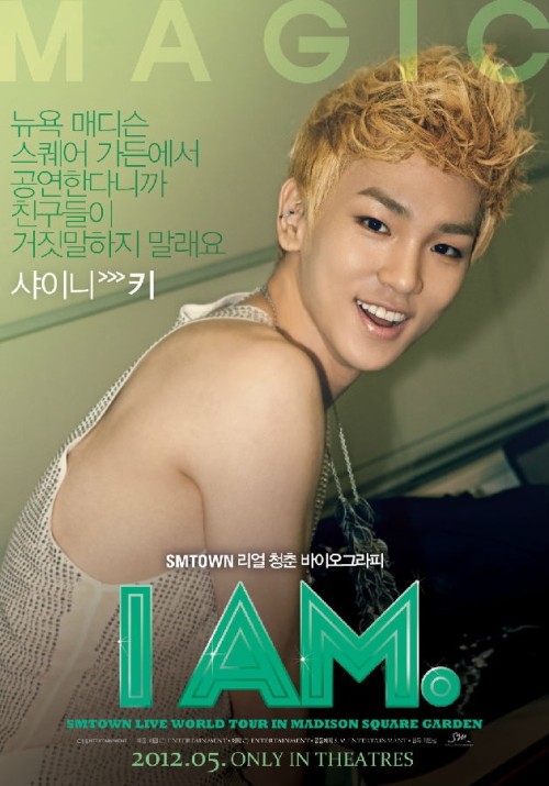 I AM. 海報 — Key