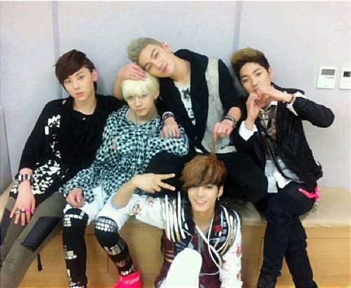 NU'EST NU'EST