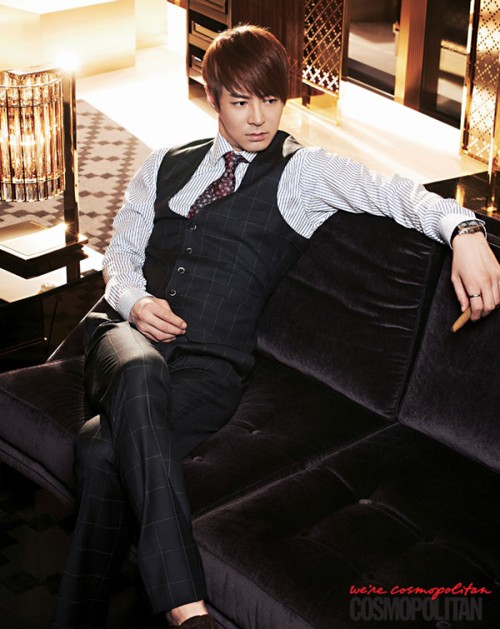 Junjin (前進) 柯夢波丹畫報