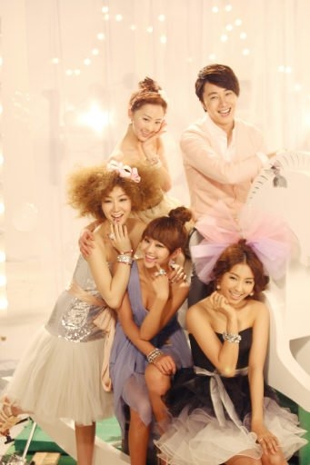 SISTAR & 丁一宇 x Holika Holika SISTAR & 丁一宇 x Holika Holika