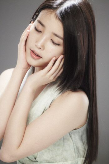 IU the Saem