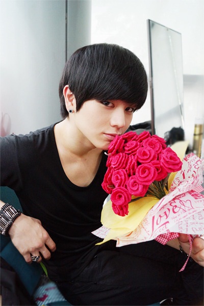 BTOB 性材