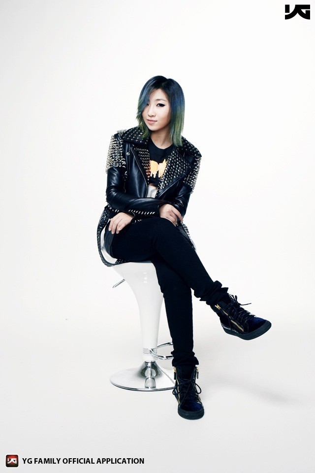 2NE1 Minzy