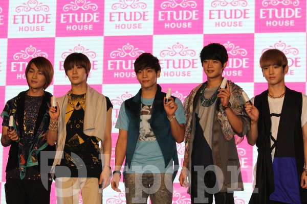 Shinee 記者會