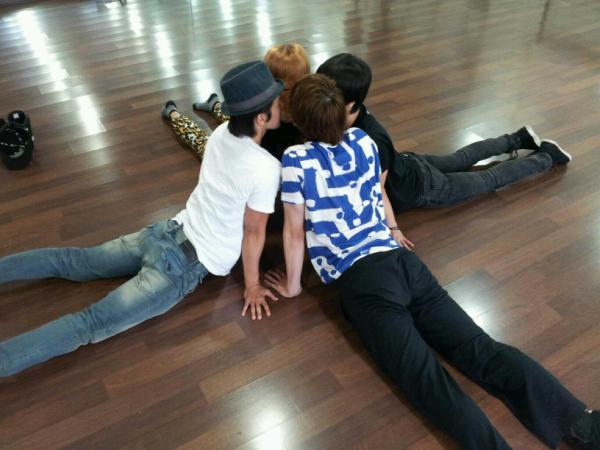 Super Junior 的伸展運動