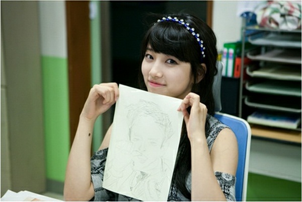 Suzy 畫 BIG 的角色 Suzy 畫 BIG 的角色