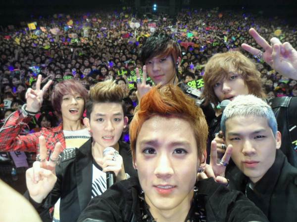 TEEN TOP 推特