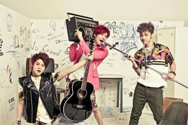 BEAST (耀燮、起光、賢勝)