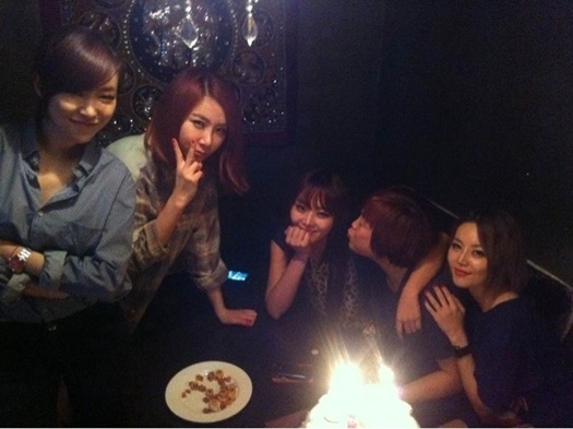 Brown Eyed Girls 經紀人生日會合照 Brown Eyed Girls 經紀人生日會合照