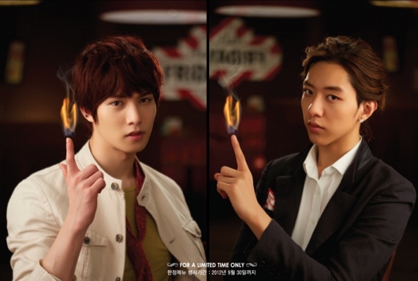 CNBLUE x Fridays 宗泫 & 正信