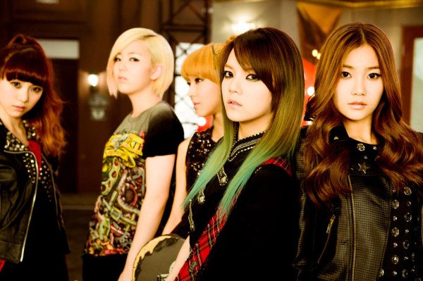 AOA (樂團組)