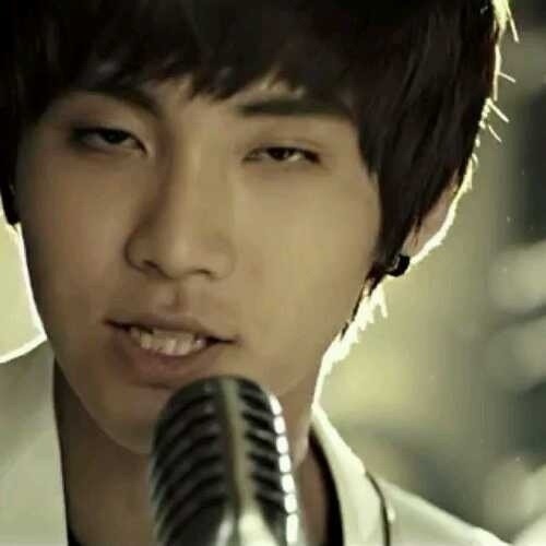 FTIsland 推特戰 — 承炫屈辱照