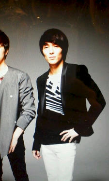 FTIsland 推特戰 —鍾訓屈辱照
