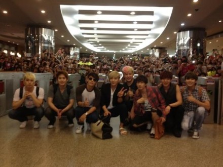 Super Junior (利特上傳) Super Junior (利特上傳)