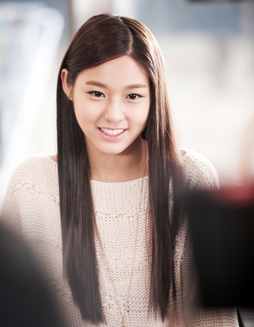 FNC 新女團成員之一 Seol Hyun