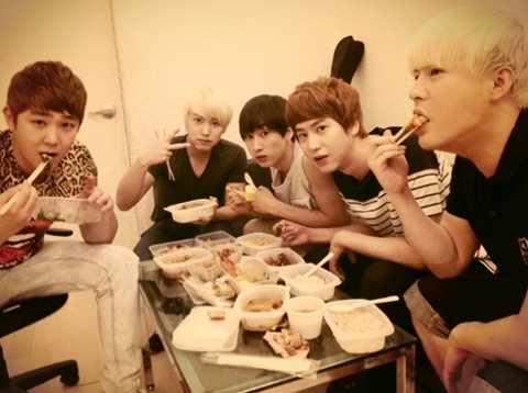 Super Junior 吃飯囉～