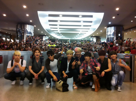 Super Junior (藝聲上傳) Super Junior (藝聲上傳)